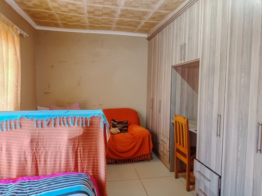 5 Bedroom Property for Sale in White River Ext 49 Mpumalanga