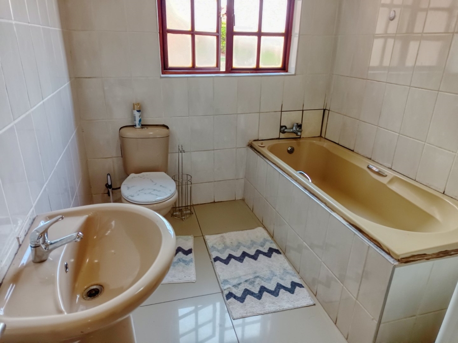 5 Bedroom Property for Sale in White River Ext 49 Mpumalanga