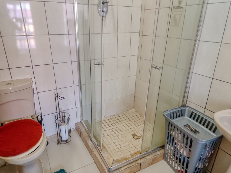 5 Bedroom Property for Sale in White River Ext 49 Mpumalanga