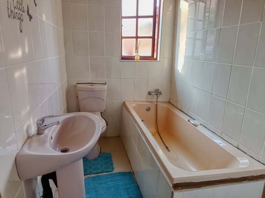 5 Bedroom Property for Sale in White River Ext 49 Mpumalanga