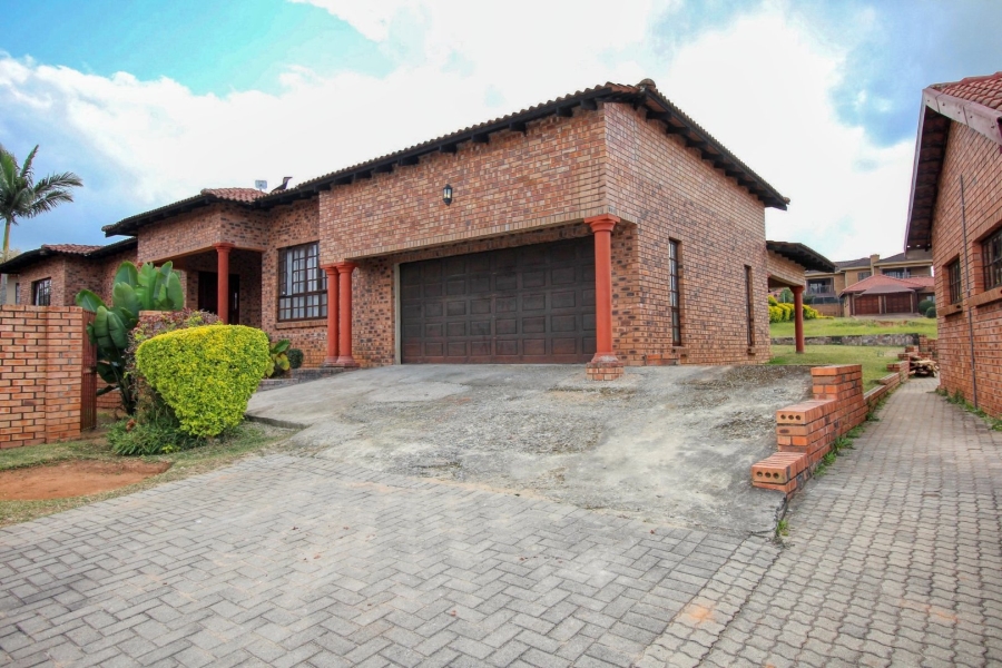 To Let 5 Bedroom Property for Rent in White River Ext 49 Mpumalanga