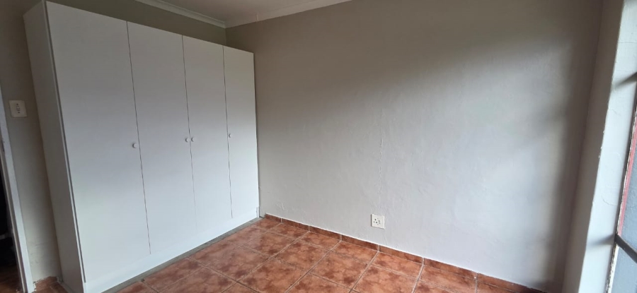 To Let 4 Bedroom Property for Rent in Cosmosrand Mpumalanga