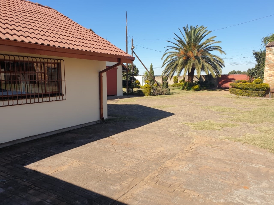 7 Bedroom Property for Sale in Clewer Mpumalanga