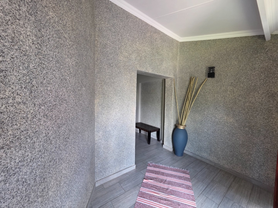 5 Bedroom Property for Sale in Secunda Mpumalanga