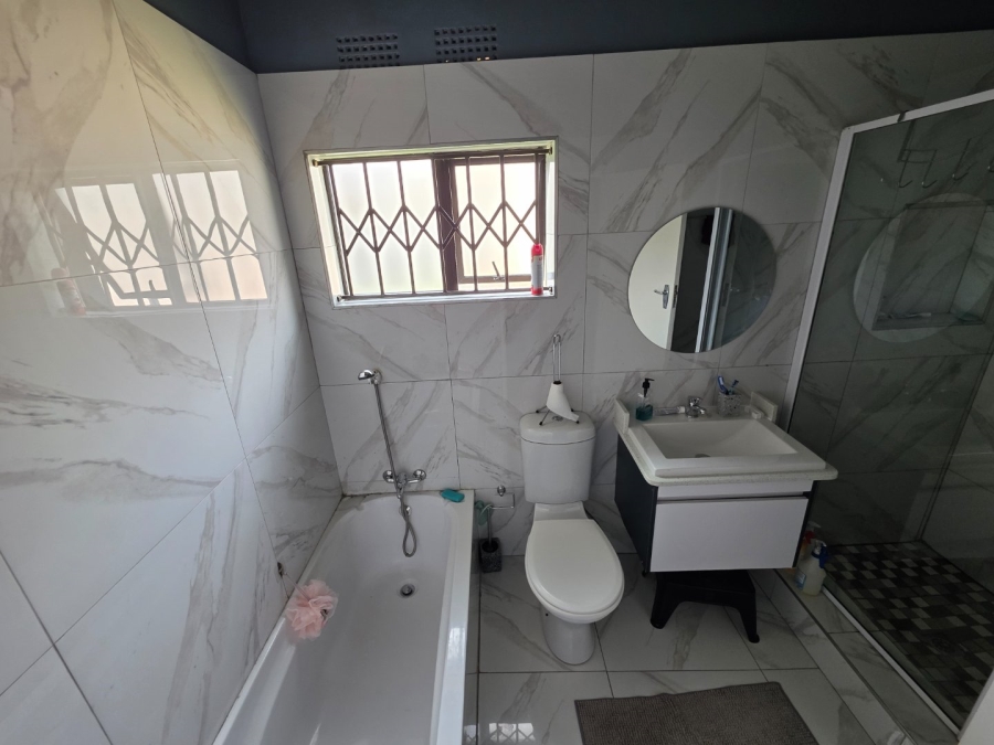 5 Bedroom Property for Sale in Secunda Mpumalanga