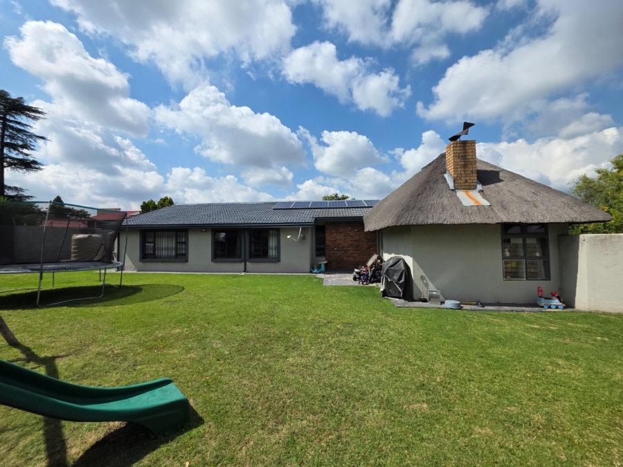 5 Bedroom Property for Sale in Secunda Mpumalanga