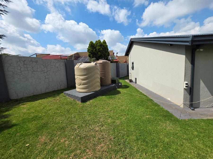5 Bedroom Property for Sale in Secunda Mpumalanga