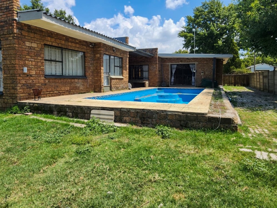 4 Bedroom Property for Sale in Standerton Mpumalanga