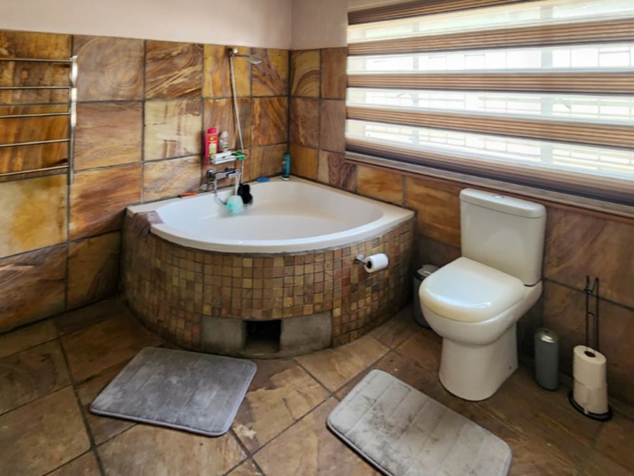 4 Bedroom Property for Sale in Standerton Mpumalanga