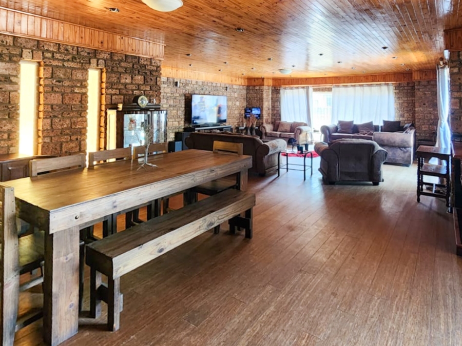 4 Bedroom Property for Sale in Standerton Mpumalanga