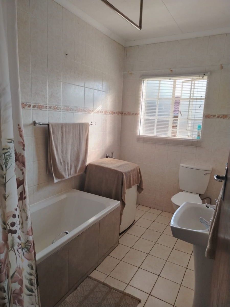 3 Bedroom Property for Sale in Reyno Ridge Mpumalanga