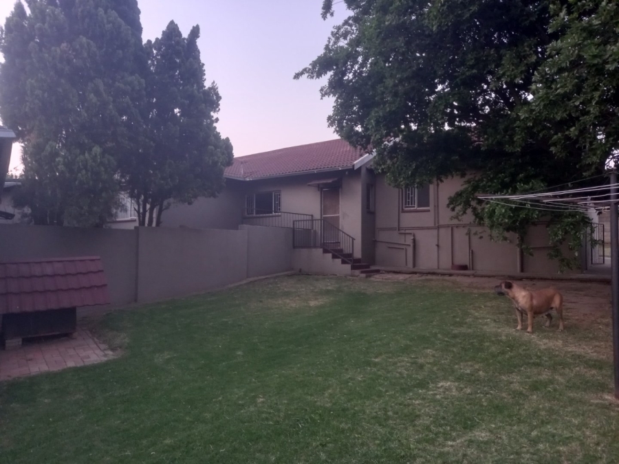 5 Bedroom Property for Sale in Cassim Park Mpumalanga
