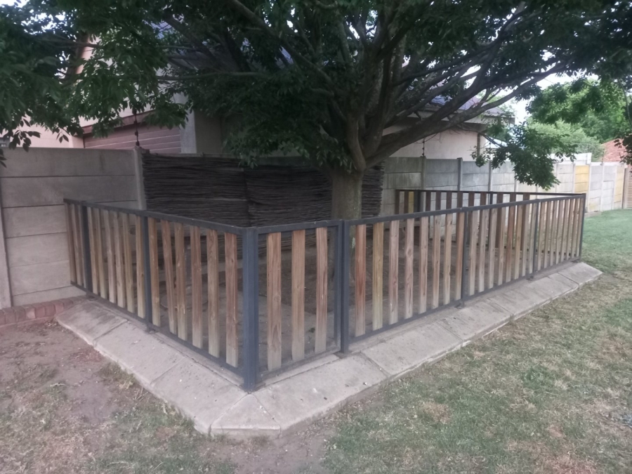 5 Bedroom Property for Sale in Cassim Park Mpumalanga