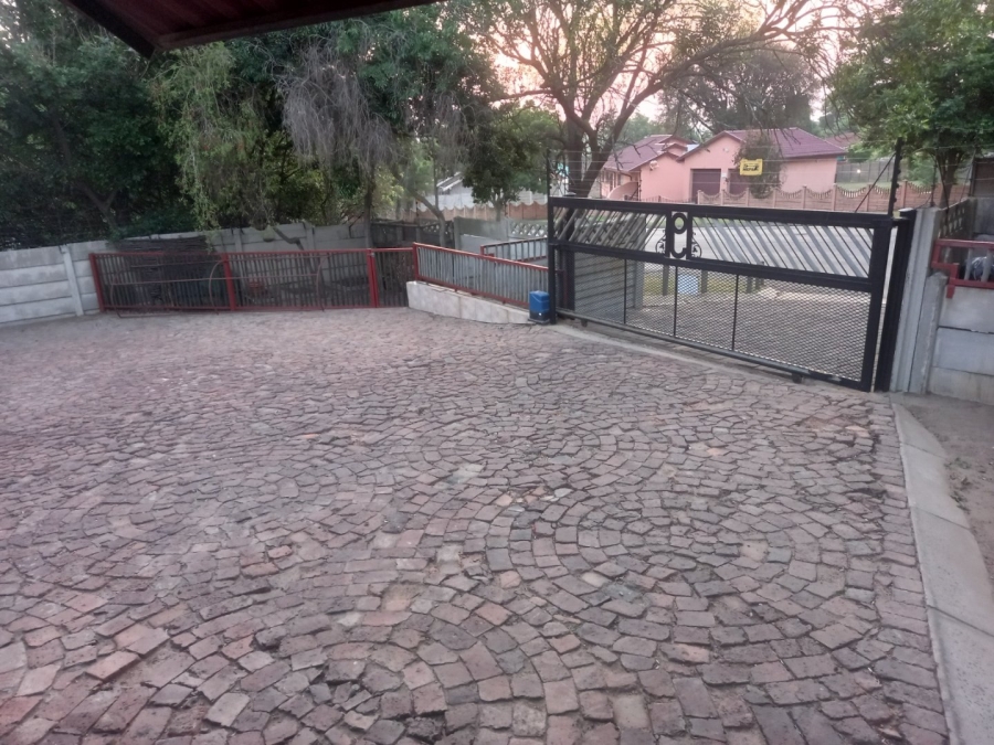 5 Bedroom Property for Sale in Cassim Park Mpumalanga