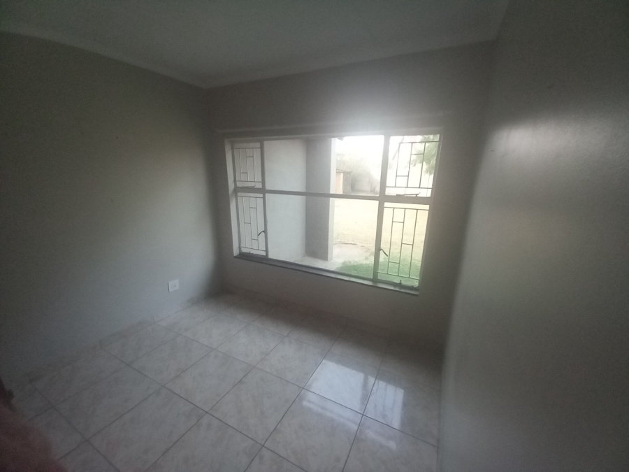 5 Bedroom Property for Sale in Cassim Park Mpumalanga