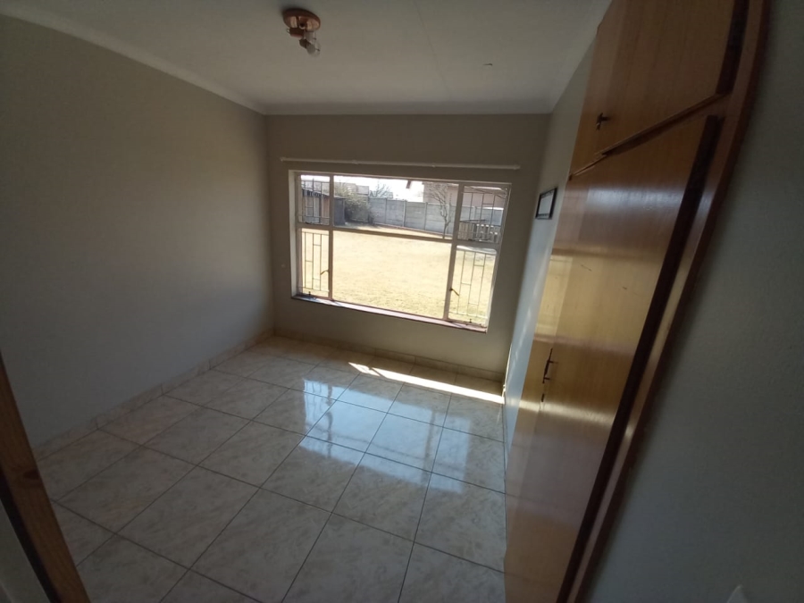 5 Bedroom Property for Sale in Cassim Park Mpumalanga