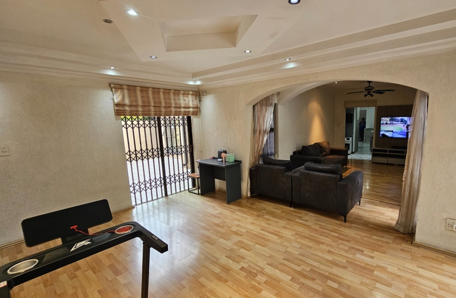 5 Bedroom Property for Sale in Trichardt Mpumalanga