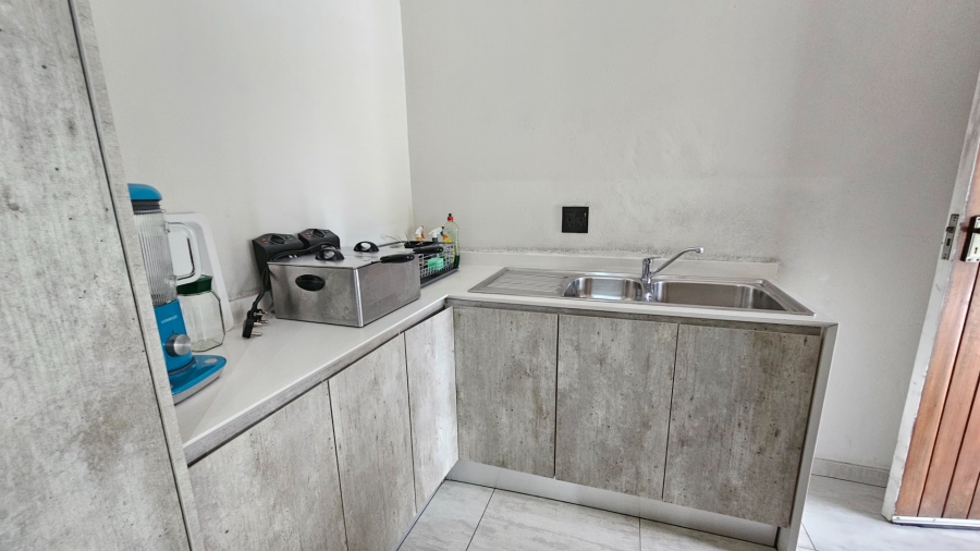 5 Bedroom Property for Sale in Trichardt Mpumalanga