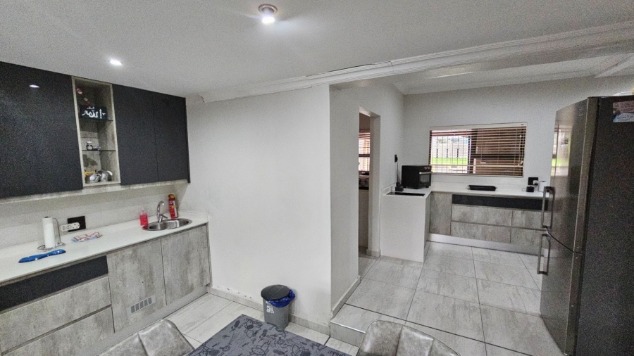 5 Bedroom Property for Sale in Trichardt Mpumalanga