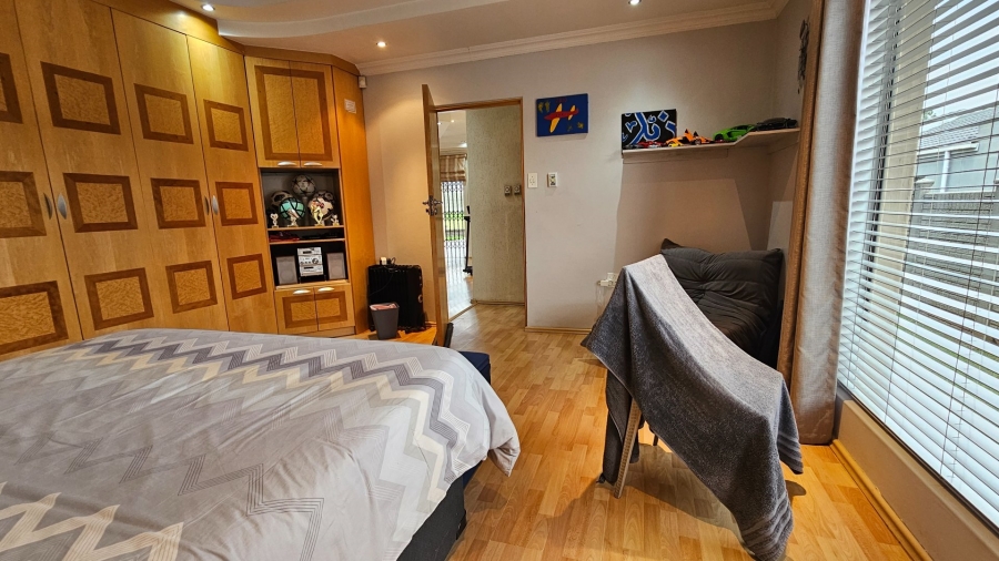 5 Bedroom Property for Sale in Trichardt Mpumalanga