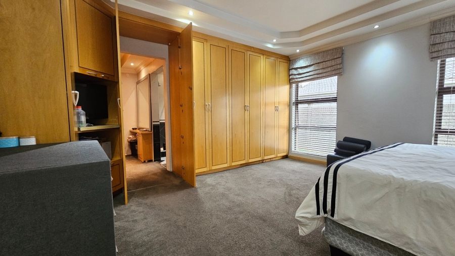 5 Bedroom Property for Sale in Trichardt Mpumalanga