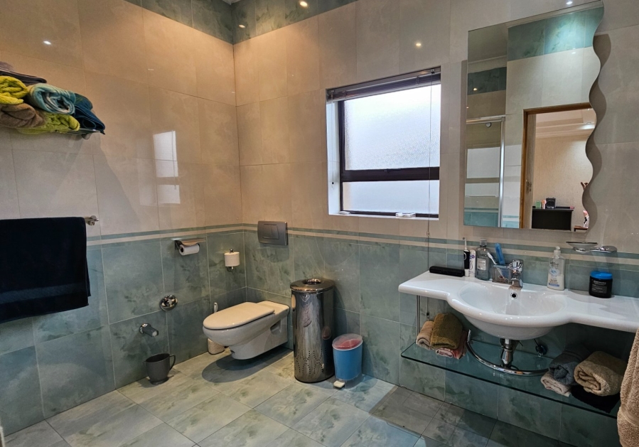 5 Bedroom Property for Sale in Trichardt Mpumalanga