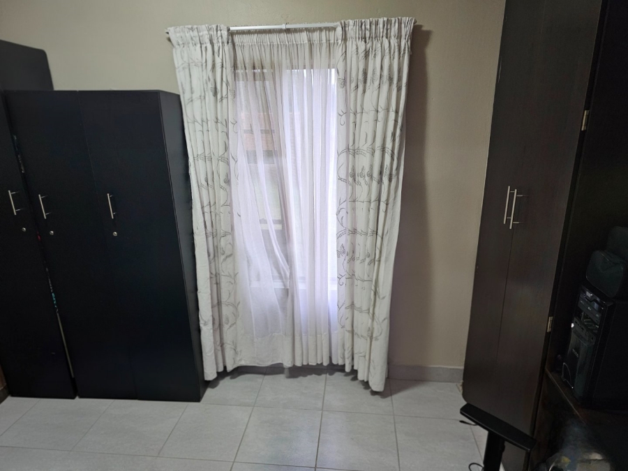 1 Bedroom Property for Sale in Terra Nova Mpumalanga