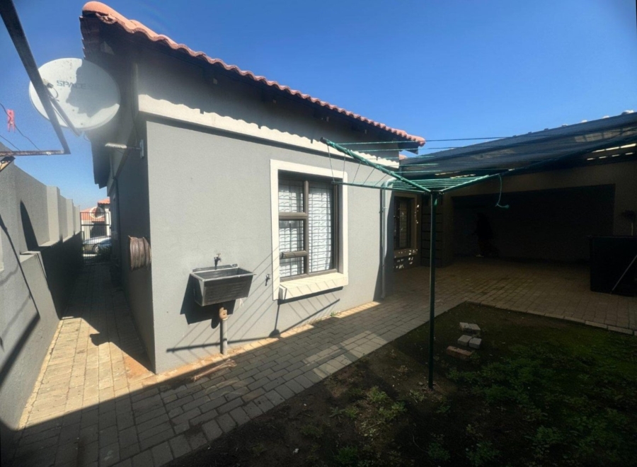 2 Bedroom Property for Sale in Terra Nova Mpumalanga
