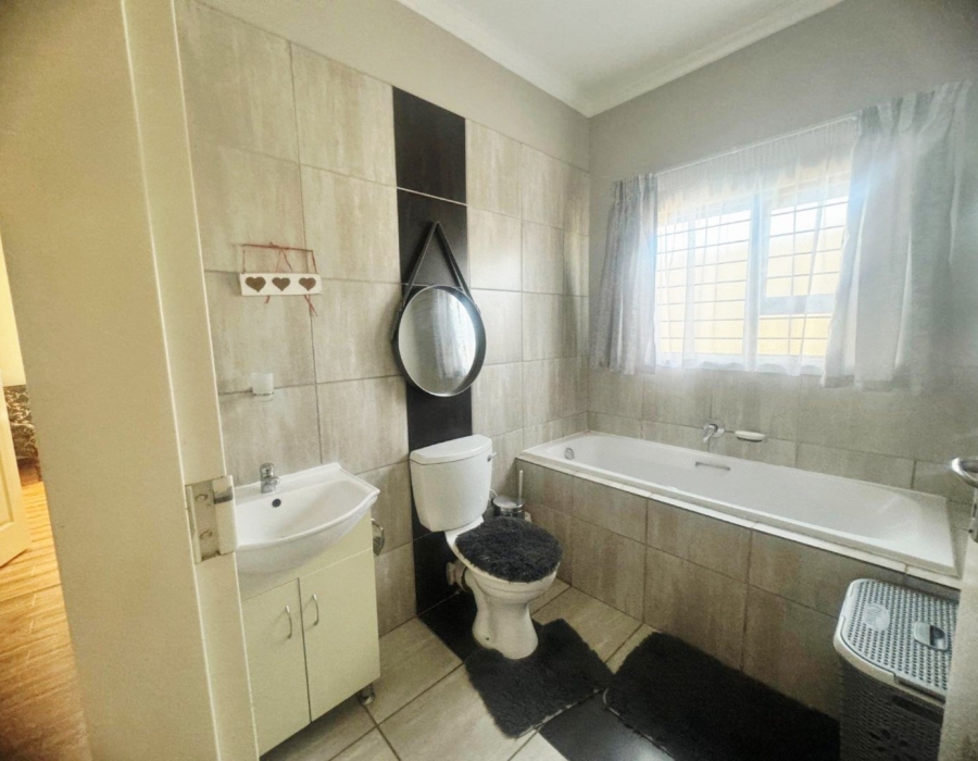 2 Bedroom Property for Sale in Terra Nova Mpumalanga