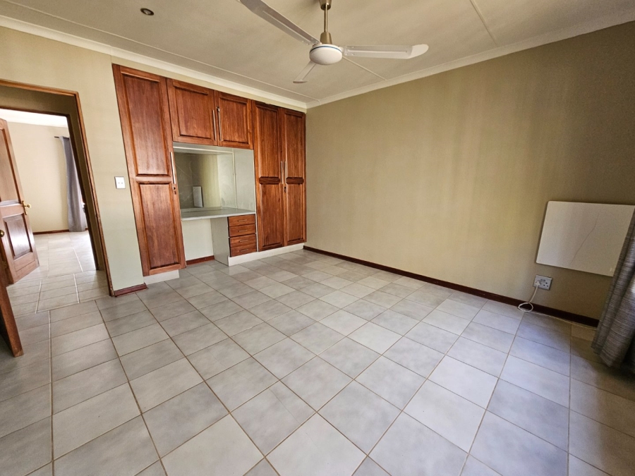 To Let  Bedroom Property for Rent in Nelspruit Ext 14 Mpumalanga