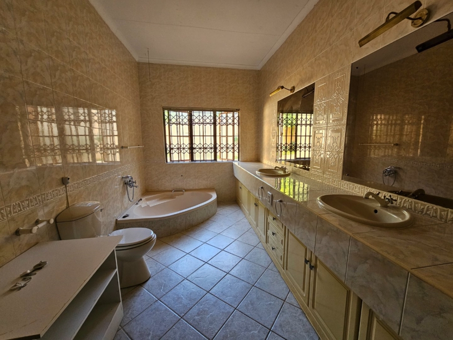 To Let  Bedroom Property for Rent in Nelspruit Ext 14 Mpumalanga