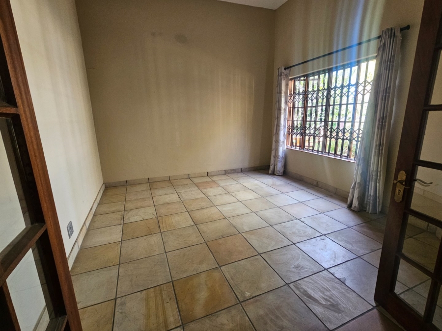 To Let  Bedroom Property for Rent in Nelspruit Ext 14 Mpumalanga