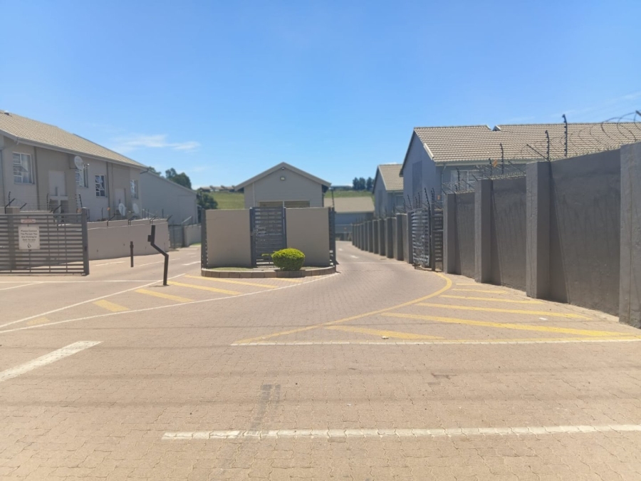 3 Bedroom Property for Sale in Die Heuwel Ext 2 Mpumalanga
