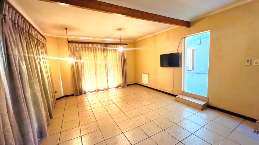 3 Bedroom Property for Sale in Cosmosrand Mpumalanga