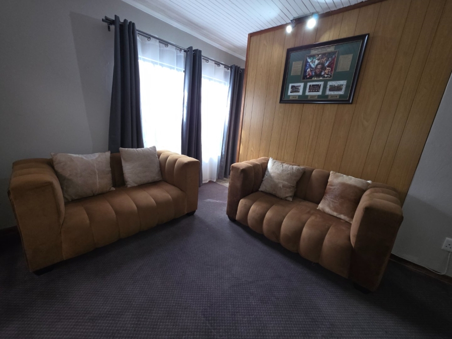 5 Bedroom Property for Sale in Secunda Mpumalanga