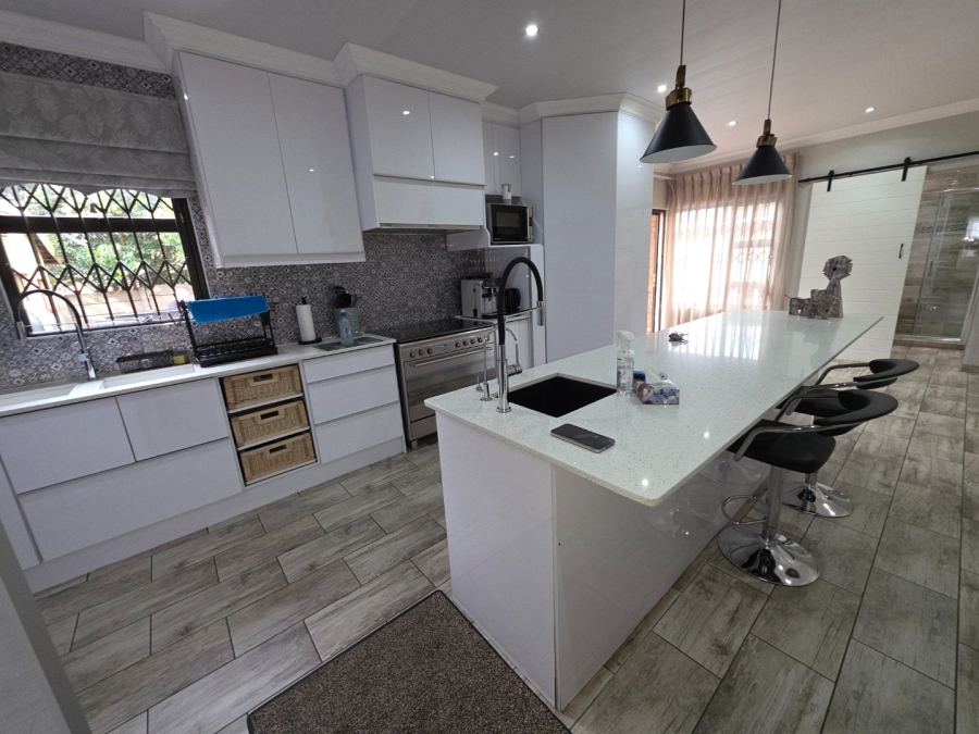 5 Bedroom Property for Sale in Secunda Mpumalanga