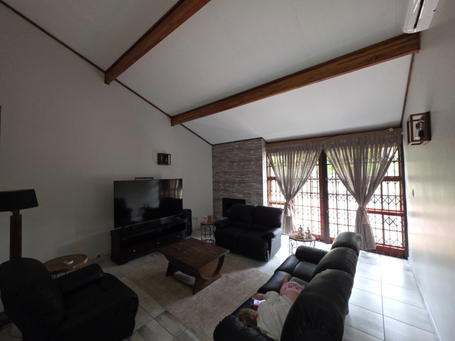 5 Bedroom Property for Sale in Secunda Mpumalanga