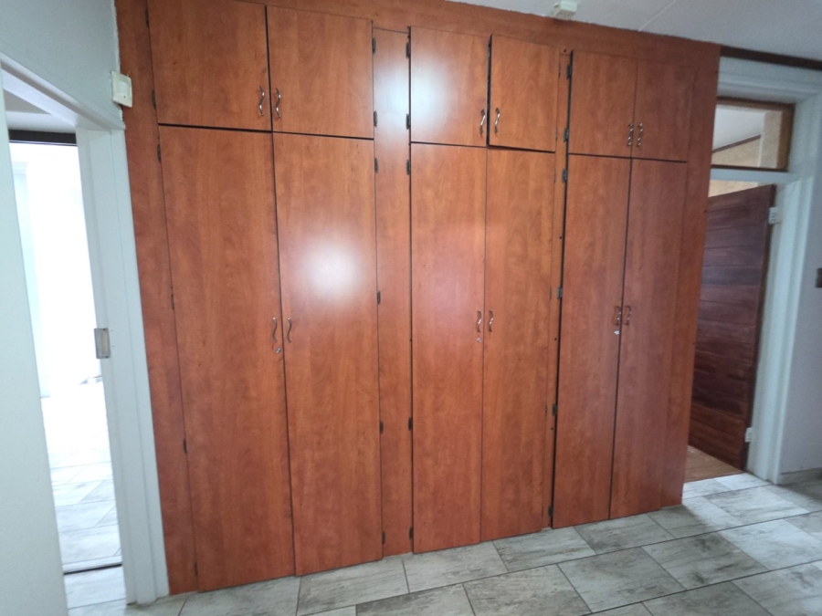 5 Bedroom Property for Sale in Secunda Mpumalanga