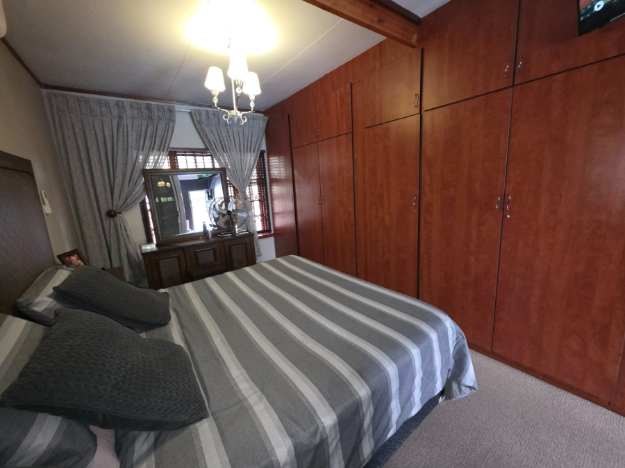 5 Bedroom Property for Sale in Secunda Mpumalanga