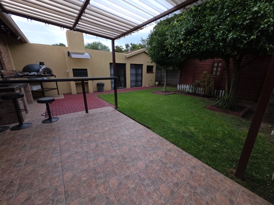 5 Bedroom Property for Sale in Secunda Mpumalanga