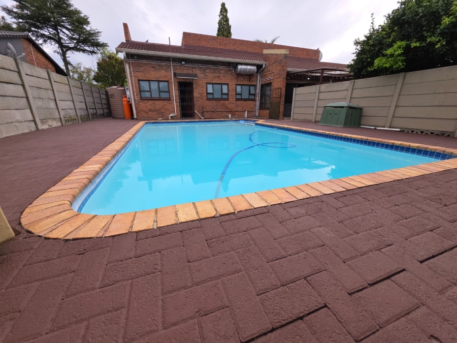5 Bedroom Property for Sale in Secunda Mpumalanga