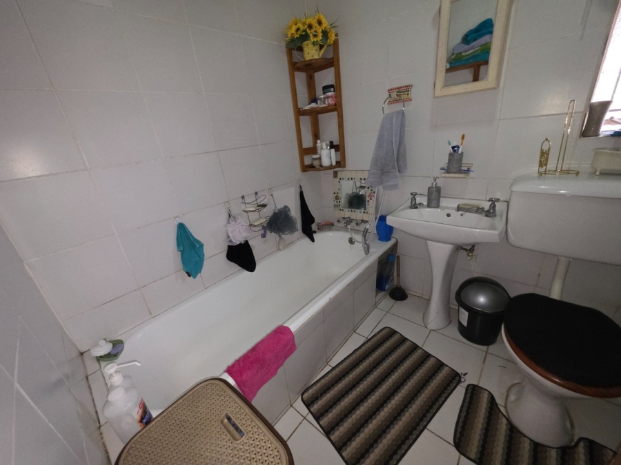 3 Bedroom Property for Sale in Cosmosrand Mpumalanga