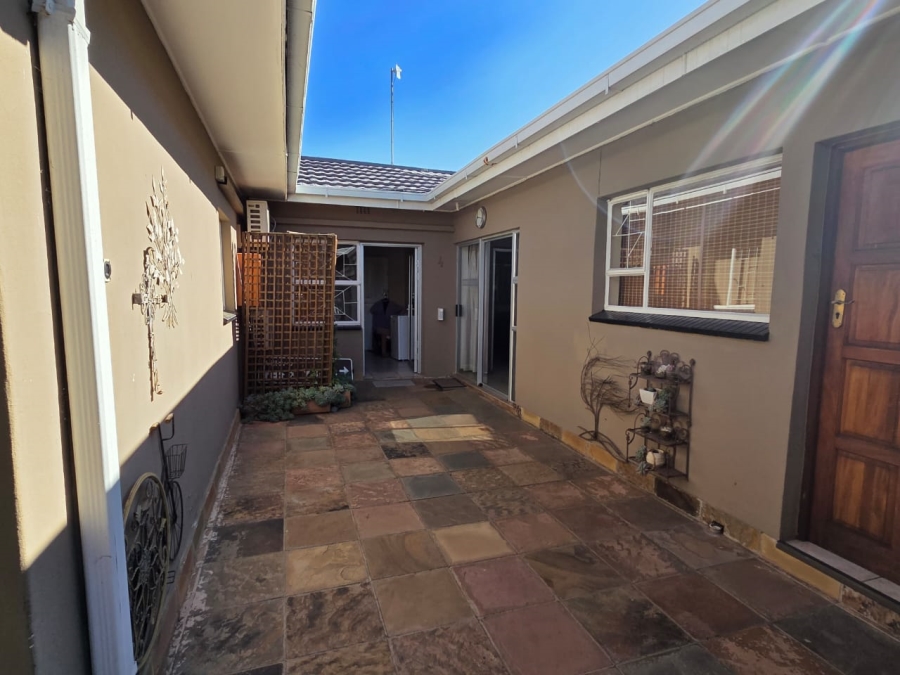 7 Bedroom Property for Sale in Standerton Mpumalanga