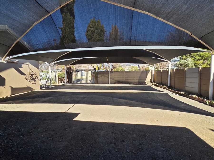 7 Bedroom Property for Sale in Standerton Mpumalanga