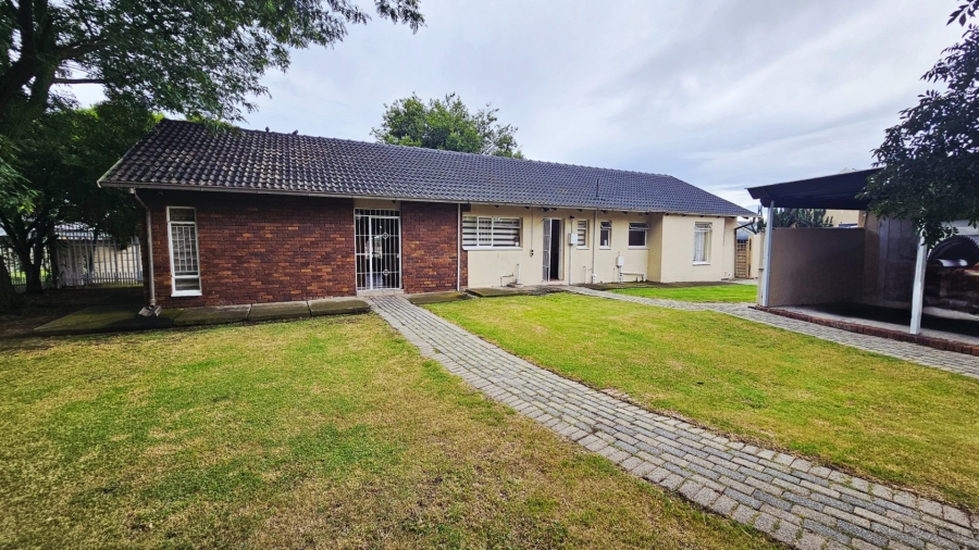 4 Bedroom Property for Sale in Secunda Mpumalanga