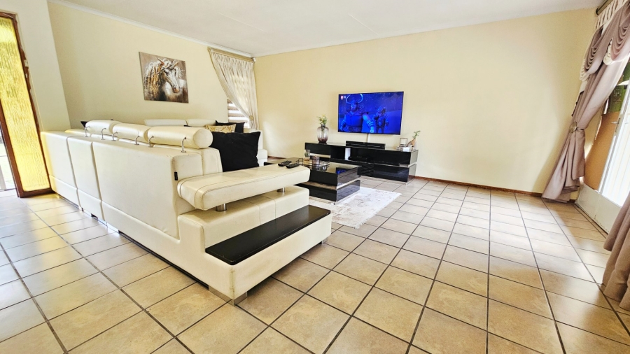 4 Bedroom Property for Sale in Secunda Mpumalanga
