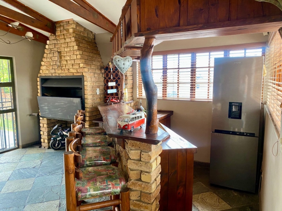 5 Bedroom Property for Sale in Ben Fleur Mpumalanga