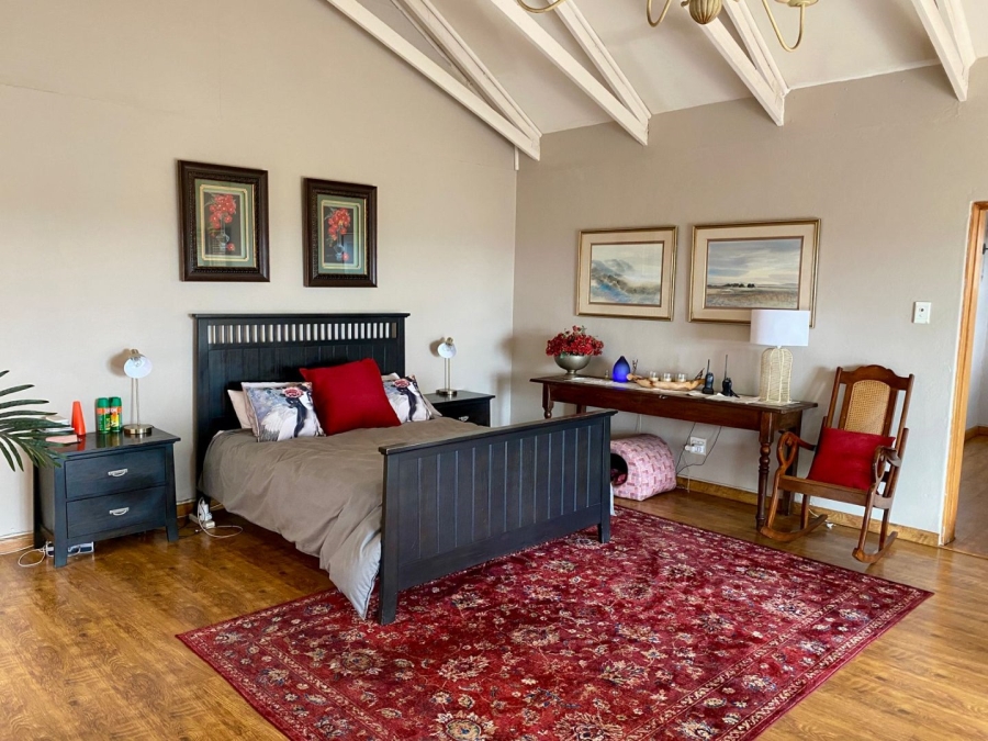 5 Bedroom Property for Sale in Ben Fleur Mpumalanga