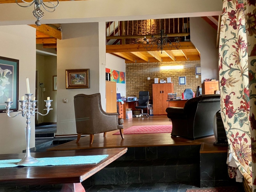 5 Bedroom Property for Sale in Ben Fleur Mpumalanga