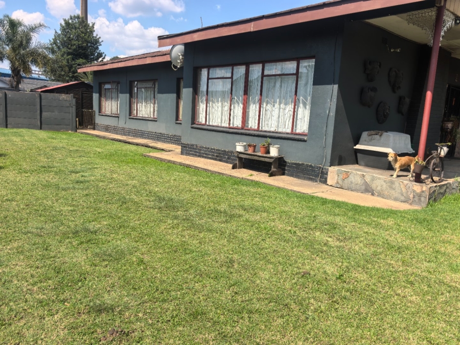 3 Bedroom Property for Sale in Witbank Ext 10 Mpumalanga